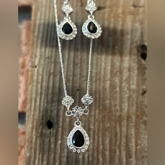 MONET, Earring/Necklace Set. Black, Silver and Cubic Zirconia Rhinestones. - Picture 5 of 10